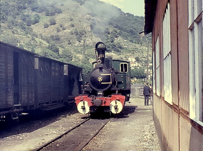 CFD Gare Le Cheylard Mallet 030 030T 403  1967 P Malfay 4 b.jpg