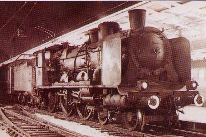 La-230-K-Est-1932-en-gare-de-L-Est.jpg