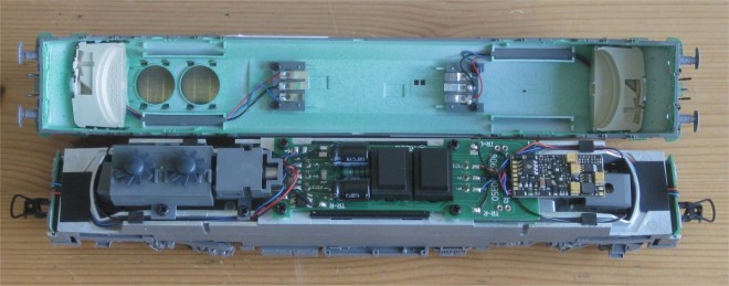 Roco 62989 CC 472013 20 extrait.JPG