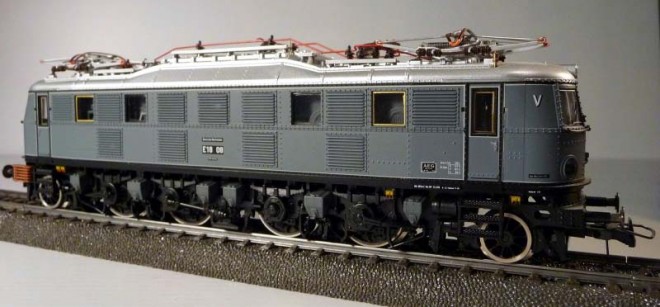 E 18 08 musée Roco 43660.jpg