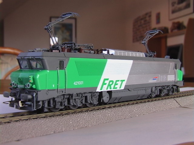 21001a.JPG