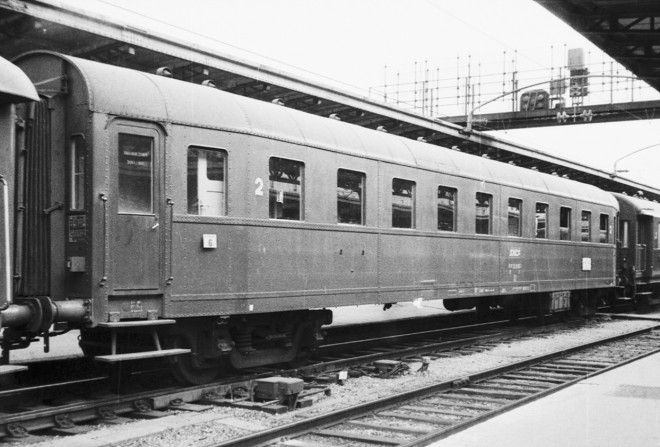 32 - B9 ex PKP à PE.jpg