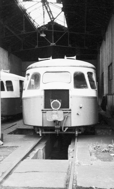 29 - Autorail Billard (face).jpg