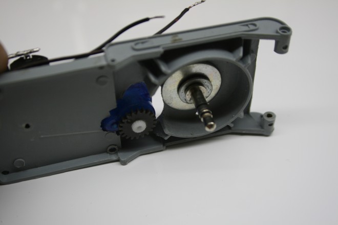 motorisation grue 008.JPG