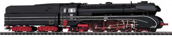 BR 10 001 Märklin 34080.jpg