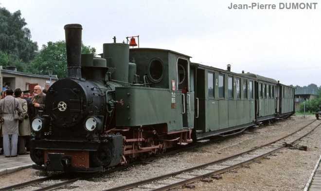 1977-08-1617-znin-biskupin_1.jpg