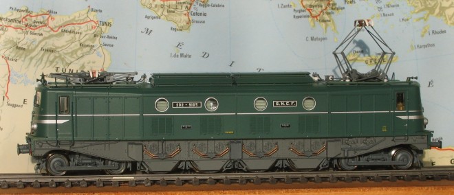 2D2 9105.JPG
