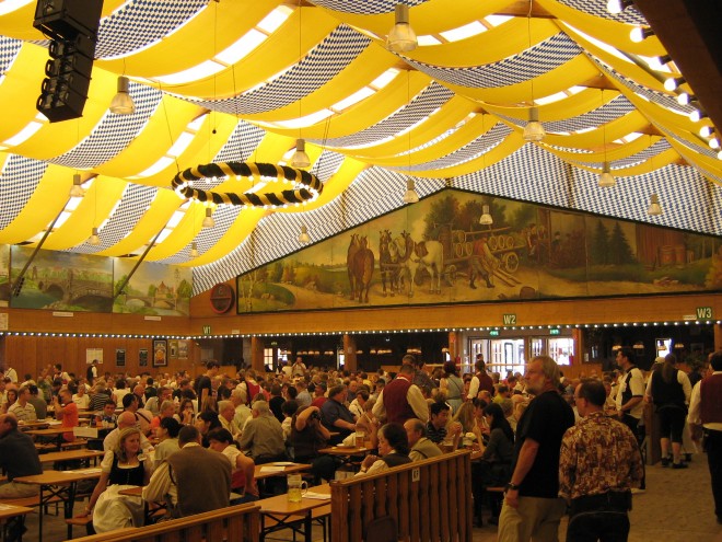 Oktoberfest3.jpg