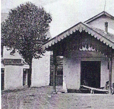 Neuvic, café-restaurant derrière la gare 2.jpg