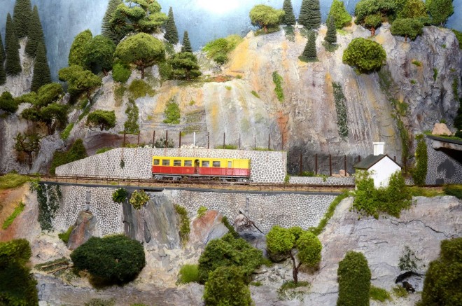 Train Jaune-HO_43_01.JPG