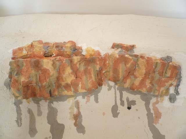 71. Peinture fraiche sur falaise.jpg