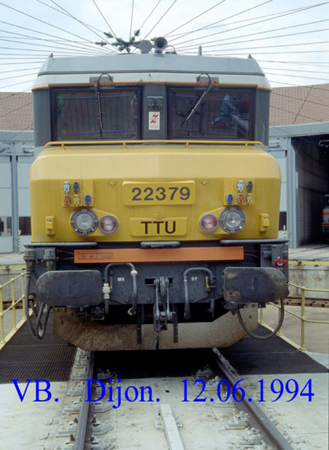 22379 dpy.jpg