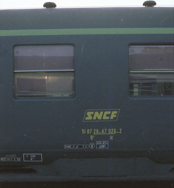 B8 verte.jpg