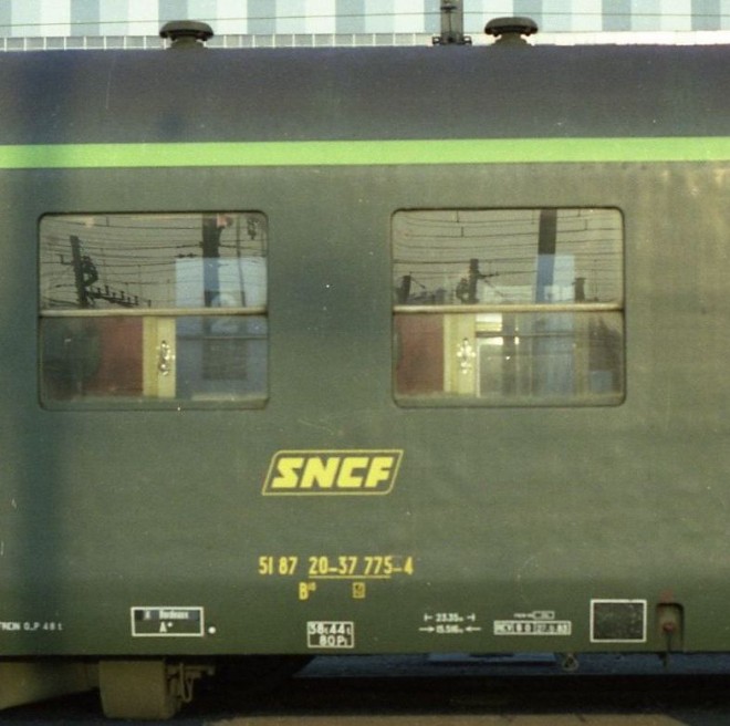 B10 verte.jpg