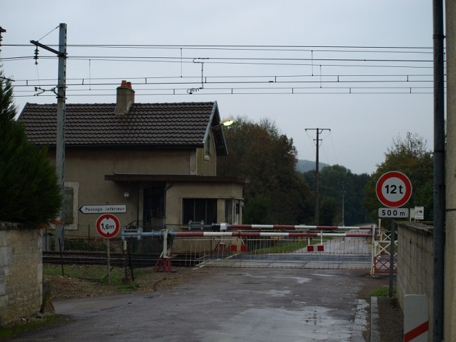 PA160315red.JPG