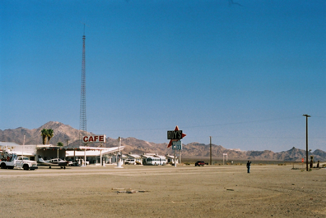 2img017.jpg
