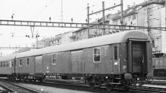 12 - Fourgon Dm 905 DB à Basel.jpg