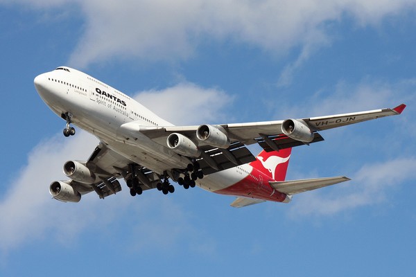 Qantas 747-438 VH-OJN _2.jpg