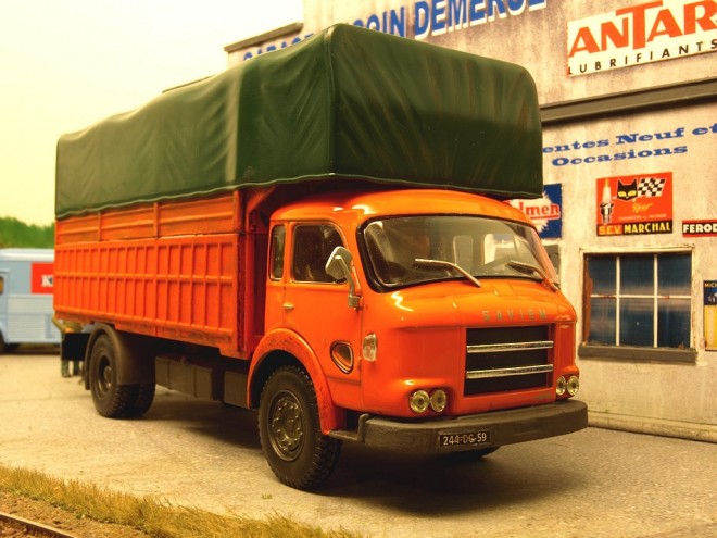SAVIEM JL21 PRIMEUR 002.JPG