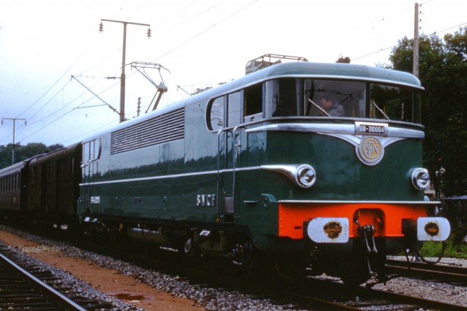 30004 (2).jpg