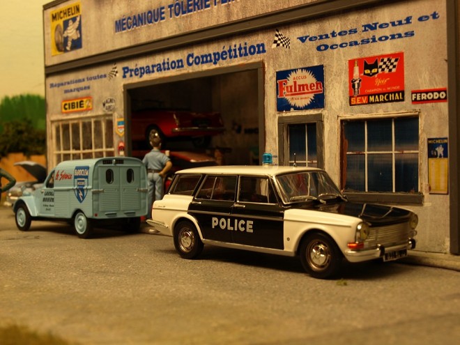 Véhicules secours 001.JPG