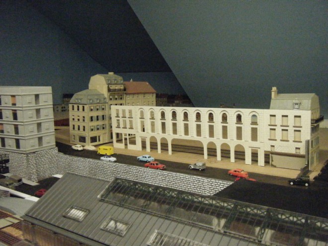 BATIMENT 004.JPG