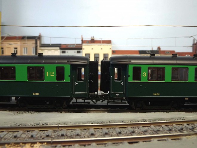 Voitures I2 SNCB deux tons 003.jpg