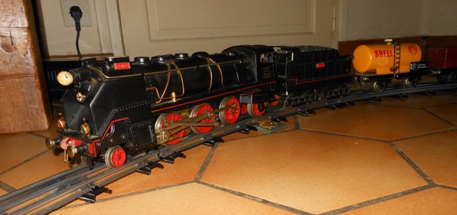 PAYA SANTA FE SUR RAILS LIONEL 002 (Copier).JPG