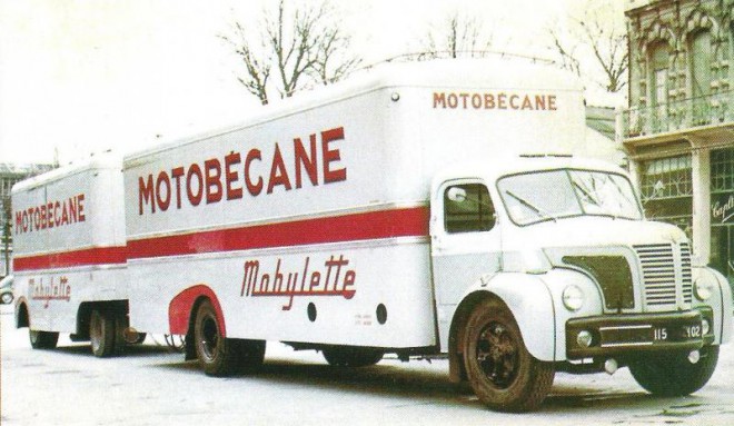 Fourgon Motobecane.jpg