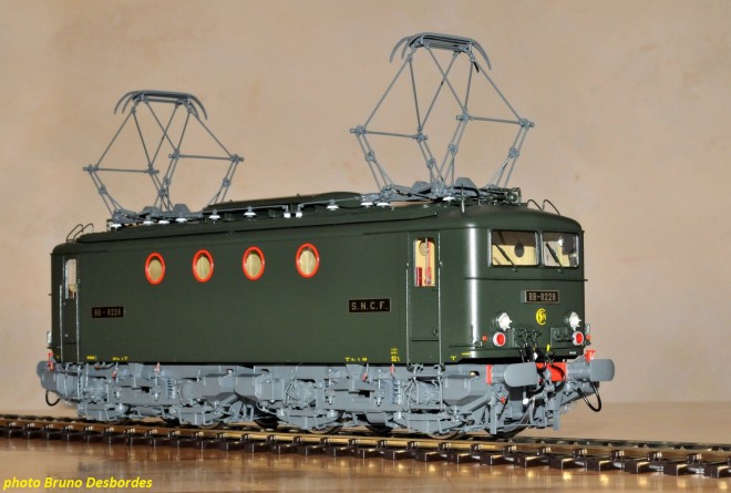 BB 8228 (2).jpg