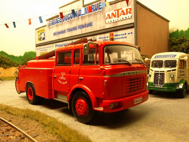 Berliet GAK fourgon-pompe 007.JPG