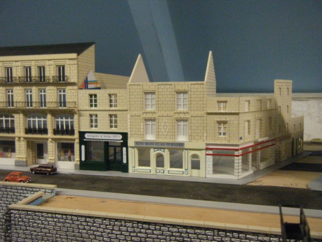 eclairage maquettes 006.JPG