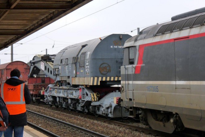 grue Cockerill 85 tonnes 1.jpg
