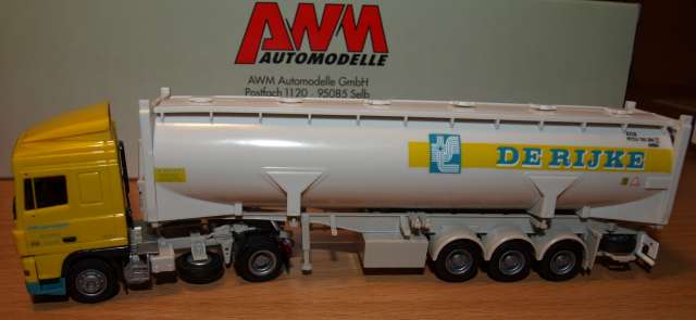 camions 009_PhotoRedukto.jpg