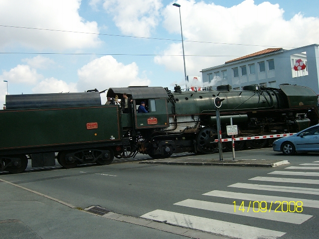 100B2629~1.JPG
