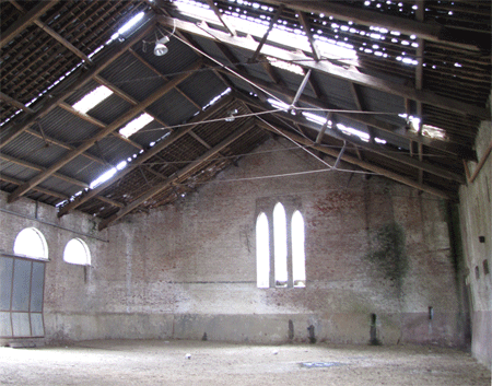 Manege-charpente.gif