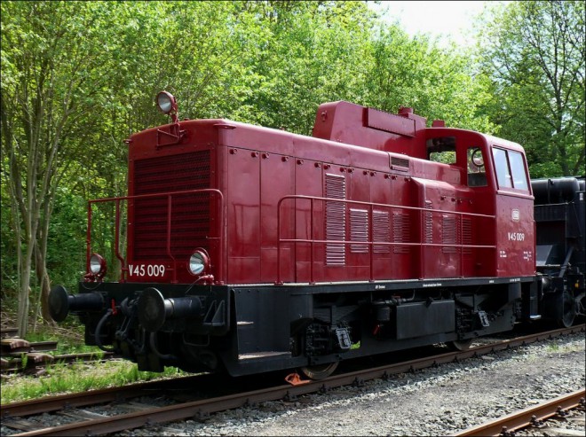 V 45-009.jpg