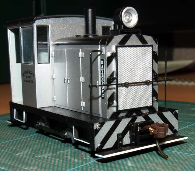 On30 - Tropical Style Open Cab 040 Side Rod Gas Mechanical 002_PhotoRedukto.jpg