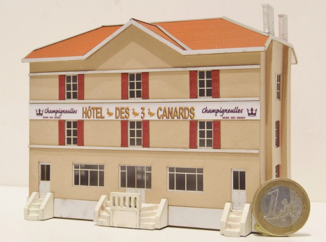 160VIL413 hotel 3 canards 1 (800x594).jpg