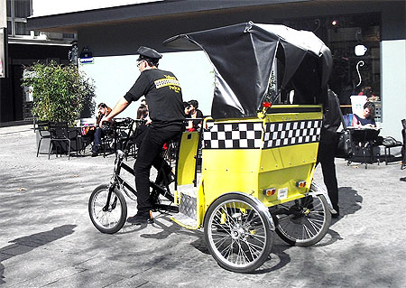 velo taxi 01.jpg