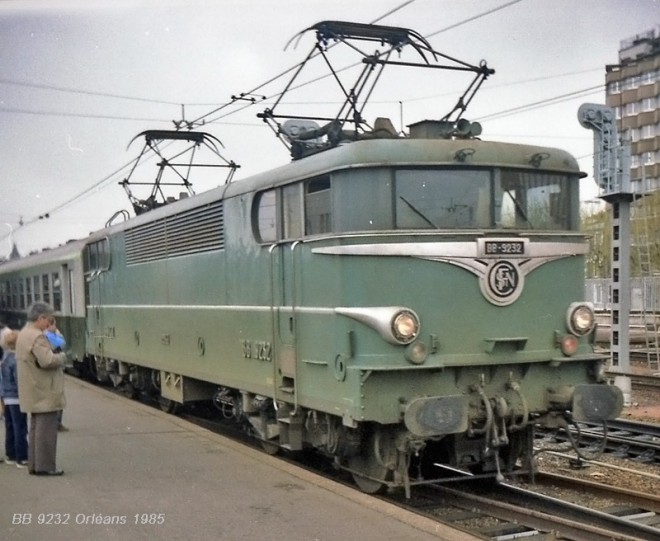 9232-1985.jpg