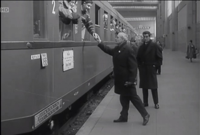Départ du train pour Roma Termini - Voiture Gruppe 53 DB .jpg