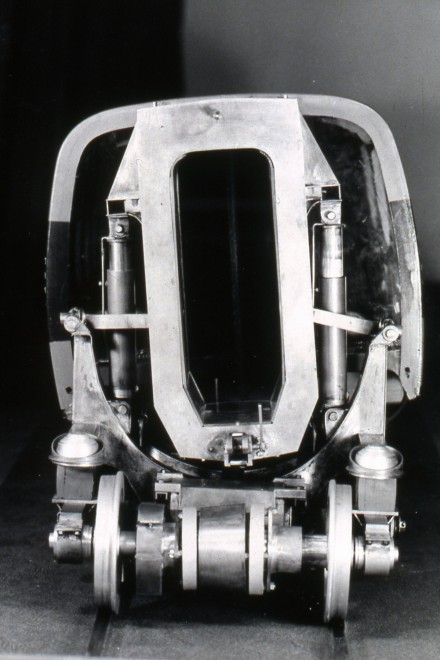 TGV 002 (5).jpg