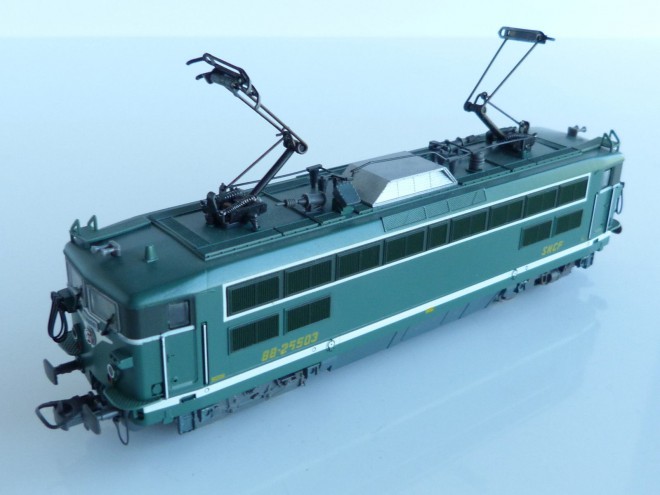 Lima 208171 BB 25503 11.jpg
