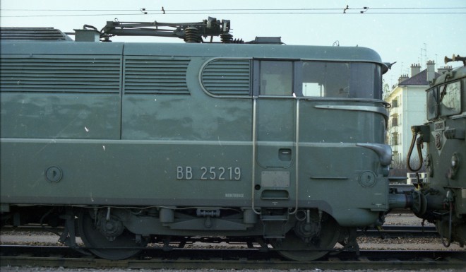 BB 25219 (4).jpg