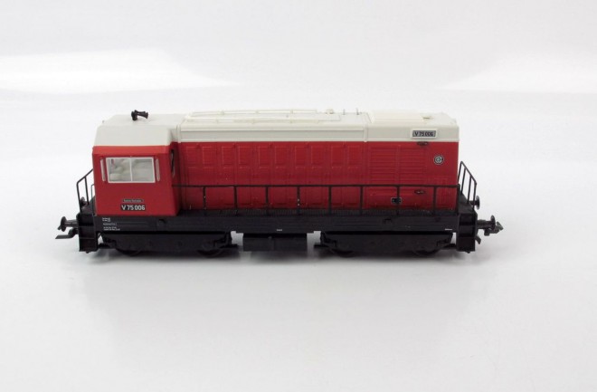 PMT 30503 DR V 75 006 01.JPG