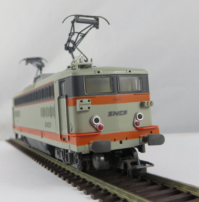 Lima 208439 BB 17047 beton 04.JPG