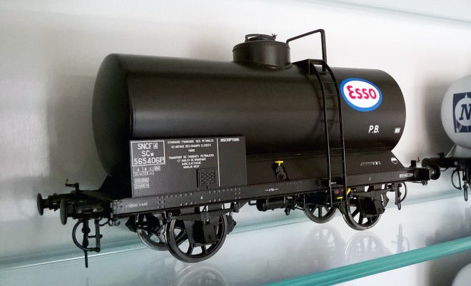 AMJL Citerne Ocem 29-Esso.jpg
