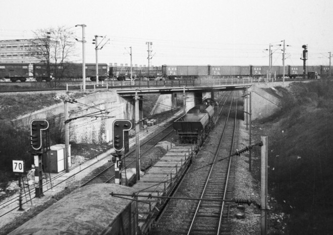 30 - Trains fret à Noisy.jpg
