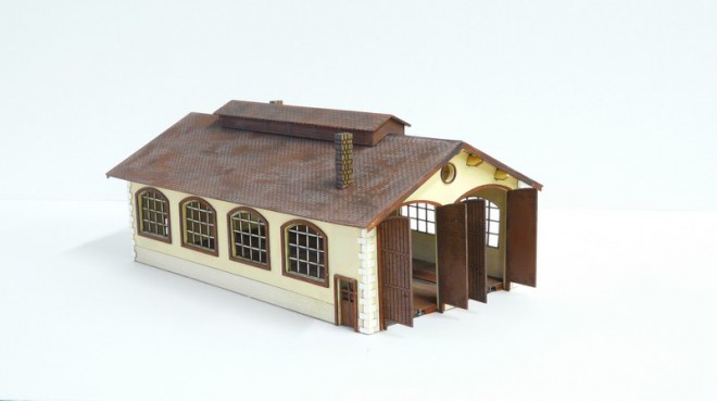 BOIS MODELISME ENTREPOT REMISE HO (C).JPG